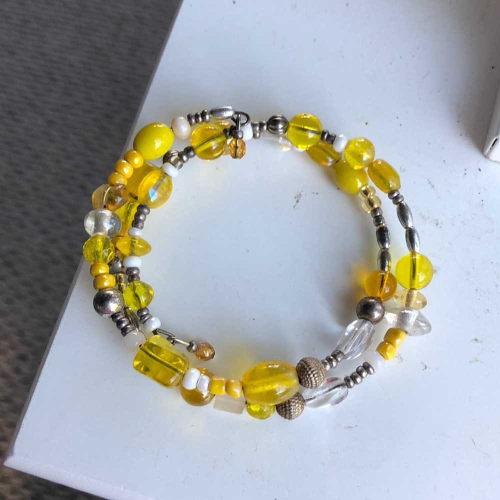 Yellow & Silver Beaded Bracelet - Picture 1 of 1